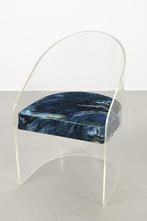 Plexiglas stoel met unieke nieuwe bekleding, Huis en Inrichting, Blauw, Gebruikt, Stof, Vintage