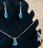 Sieradensetje, zilverkleur, strass, licht blauwe steen.Nieuw, Nieuw, Ophalen of Verzenden, Zilver, Overige materialen