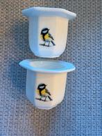 Vintage twee witte porseleinen eierdopjes met koolmees, Ophalen of Verzenden