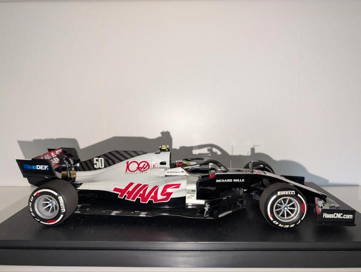 HAAS VF-20 1:18 MINICHAMPS #50 MICK SCHUMACHER FP1, Hobby en Vrije tijd, Modelauto's | 1:18, Zo goed als nieuw, Auto, MiniChamps