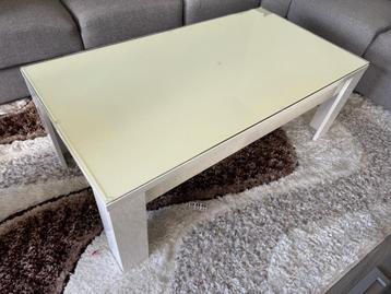 Salontafel beschikbaar voor biedingen