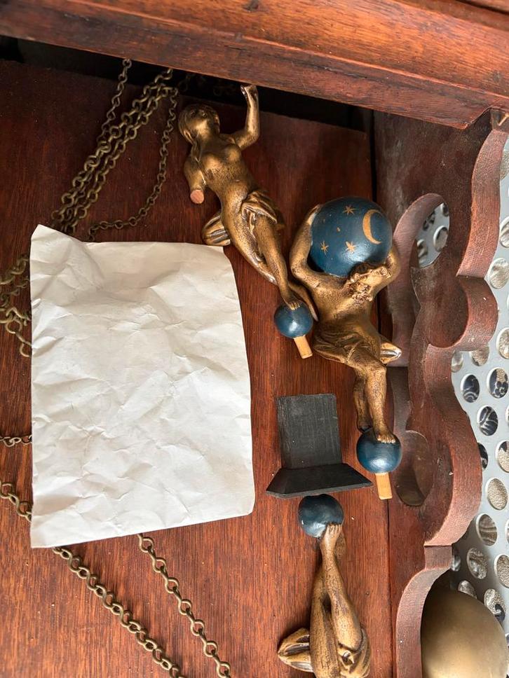 Friese staartklok met poppen, Antiek en Kunst, Antiek | Klokken, Ophalen of Verzenden