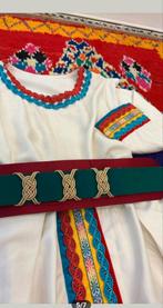 Prachtige traditionele jurk - Maat M, Maat 38/40 (M), Wit, Ophalen of Verzenden, Zo goed als nieuw