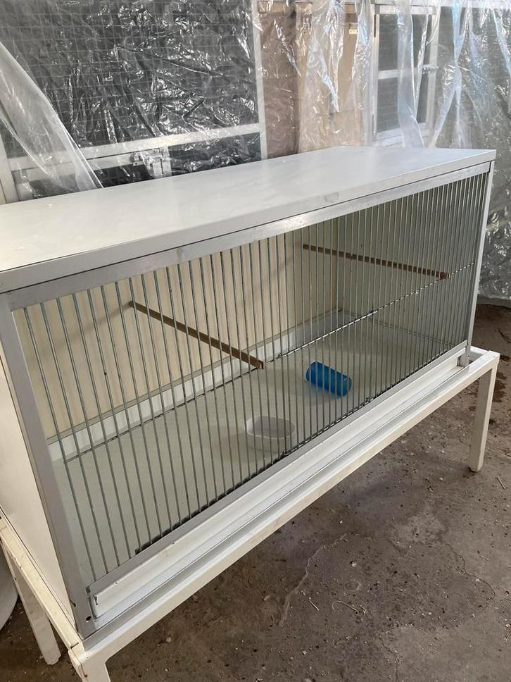 1 van Keulen kooi met witte la /zware voorfront, Dieren en Toebehoren, Vogels | Hokken en Kooien, Zo goed als nieuw, Vogelkooi