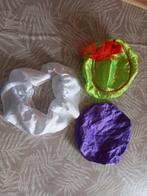 2 Pieten mutsen en 1 verstelbare kraag (Nijmegen oost), Ophalen of Verzenden, Zo goed als nieuw