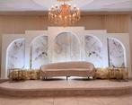 Te huur weddingstage Bruidsbank wand decoratie bruiloft, Hobby en Vrije tijd, Feestartikelen | Verhuur, Ophalen of Verzenden, Zo goed als nieuw