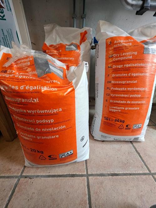 Ferrmacell isolatie egalisatie korrels, 3 zakken, Doe-het-zelf en Verbouw, Isolatie en Afdichting, Zo goed als nieuw, Overige materialen