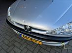 Peugeot 206 CC 1.6-16V / APK 1-2025 /116042, 47 €/maand, Origineel Nederlands, Te koop, Zilver of Grijs