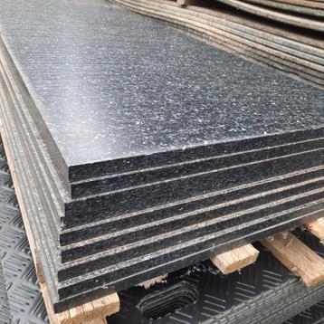 50 HMPE kunststofrijplaten van 3.00 * 1,00 * 0.02 meter beschikbaar voor biedingen