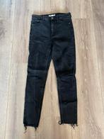 Zwarte broek van Bershka maat 38, Zwart, Zo goed als nieuw, W30 - W32 (confectie 38/40), Bershka