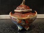 japanse satsuma pot met tempel hond en geisha, Antiek en Kunst, Ophalen of Verzenden