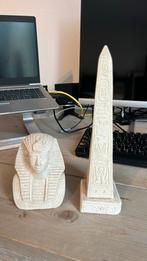 Twee stenen Egyptische beeldjes, Zo goed als nieuw, Verzenden