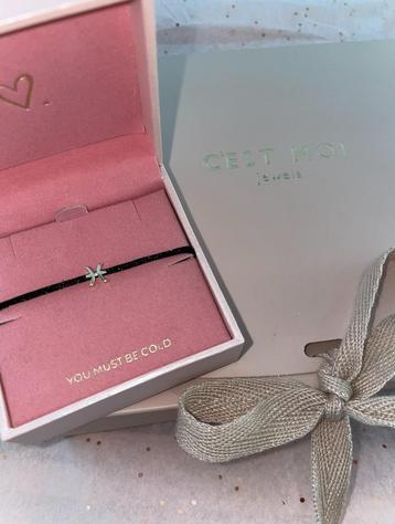 C'est Moi Jewels sterrenbeeld vissen symbool 14 K goud beschikbaar voor biedingen