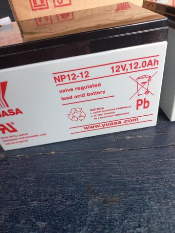 Z.g.a.n. accu's 12 v - 12 ah beschikbaar voor biedingen