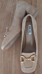 Leren Suede Loafers maat 40 in Camel van Bibi Lou als Nieuw., Ophalen of Verzenden, Zo goed als nieuw, Bruin, Instappers