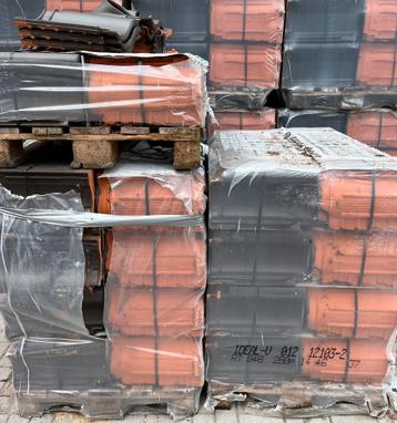 600 laumans ideal variabel dakpannen beschikbaar voor biedingen