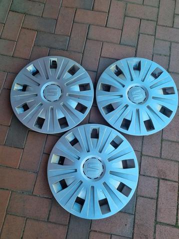 Seat wieldoppen 15 inch beschikbaar voor biedingen