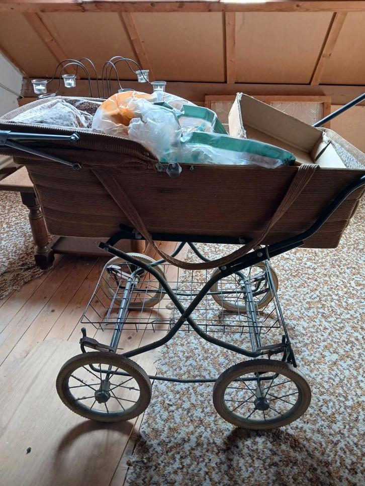 Nostalgische 2-in-1 Ribstof Kinderwagen, Kinderen en Baby's, Buggy's, Gebruikt, Overige merken, Ophalen of Verzenden