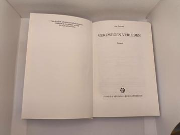 Verzwegen verleden Piet Terlouw boek beschikbaar voor biedingen