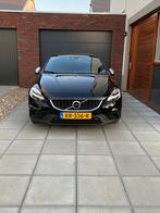 Volvo V40  polar + sport T3 152PK Geartronic 2019 Zwart, Auto's, Volvo, 1498 cc, Zwart, 4 cilinders, 700 kg