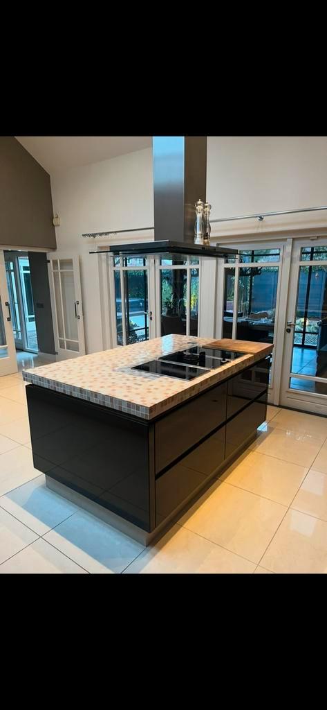 Siematic kookeiland, Huis en Inrichting, Keuken | Complete keukens, Zo goed als nieuw, Overige typen, Graniet of Steen, Ophalen