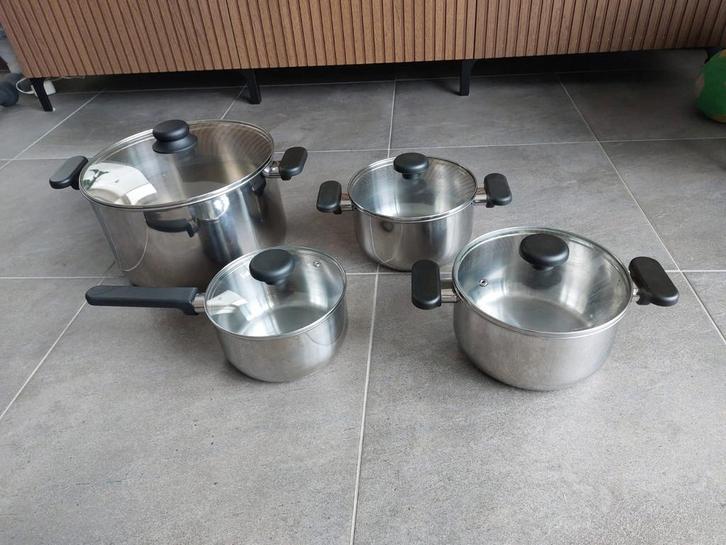 Ikea Middagsmat pannen, Huis en Inrichting, Keuken | Potten en Pannen, Gebruikt, Pannenset, Rvs, Ophalen of Verzenden