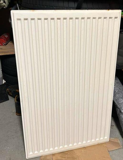 Radiator T11 90cm hoog x 60cm breed, Doe-het-zelf en Verbouw, Verwarming en Radiatoren, Ophalen, Radiator, Zo goed als nieuw, 60 tot 150 cm