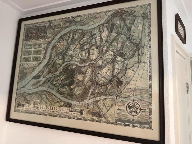 Ingelijste plattegrond Biesbosch, Boeken, Atlassen en Landkaarten, Zo goed als nieuw, Landkaart, Nederland, 1800 tot 2000, Ophalen