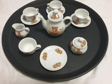 Douwe Egberts mini kinderserviesje met beren beschikbaar voor biedingen