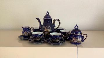 Decoratief orientaals espresso/mocca servies beschikbaar voor biedingen