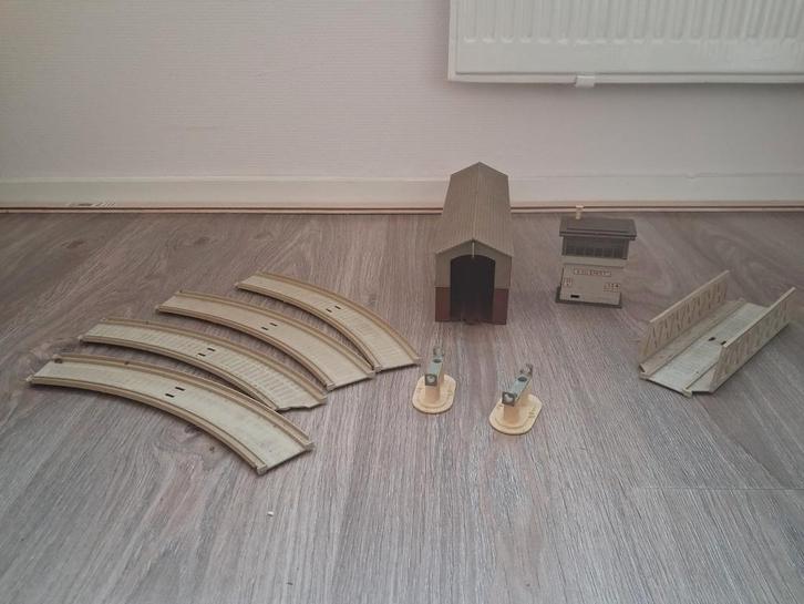 Verschillende treinspulletjes, Hobby en Vrije tijd, Modeltreinen | Overige schalen, Gebruikt, Brug, Tunnel of Gebouw, Gelijkstroom of Wisselstroom