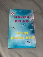 Malibu Rising - Taylor Jenkins Reid, Engels, Ophalen of Verzenden, Zo goed als nieuw, Amerika