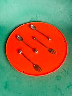 Vintage zilverkleurig bestek schelpen vork lepel set van 4, Ophalen of Verzenden, Gebruikt, Rvs of Chroom, Bestekset