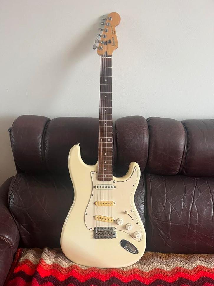 Squier Stratocaster Made in Korea 1987, Muziek en Instrumenten, Snaarinstrumenten | Gitaren | Elektrisch, Gebruikt, Solid body
