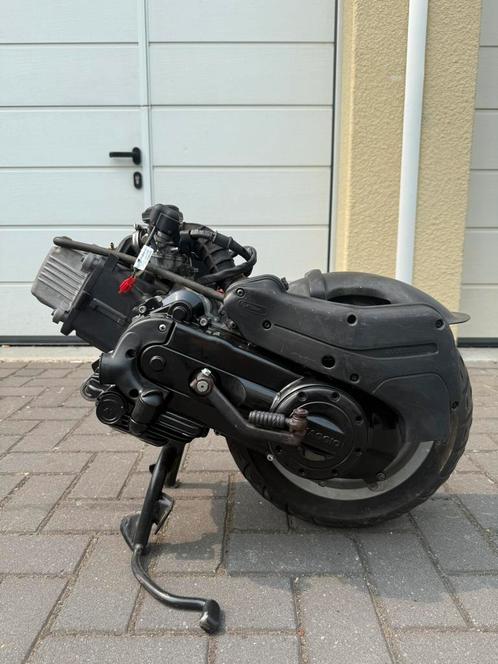 Piaggio zip 80cc 2v blok, Fietsen en Brommers, Brommeronderdelen | Algemeen, Gebruikt, Blok, Ophalen