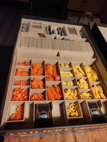 Insert voor Twilight Imperium 4 + POK beschikbaar voor biedingen