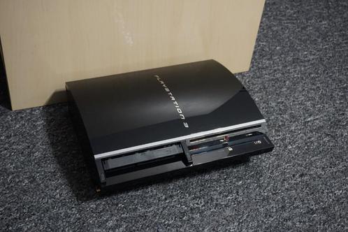 PlayStation 3 CECHC04 (backwards compatible) + 2 Controllers, Spelcomputers en Games, Spelcomputers | Sony PlayStation 3, Gebruikt