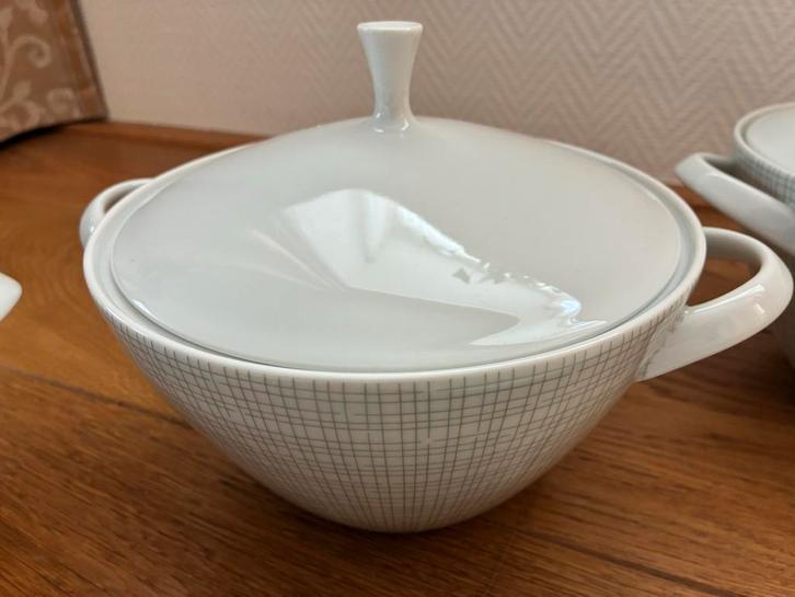 Arzberg Form 2025 Filigran Grau Servies, Huis en Inrichting, Keuken | Servies, Gebruikt, Compleet servies, Overige stijlen, Porselein