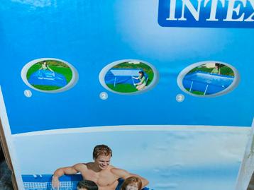 Intex 220x150 hoog 60cm met filterpomp beschikbaar voor biedingen