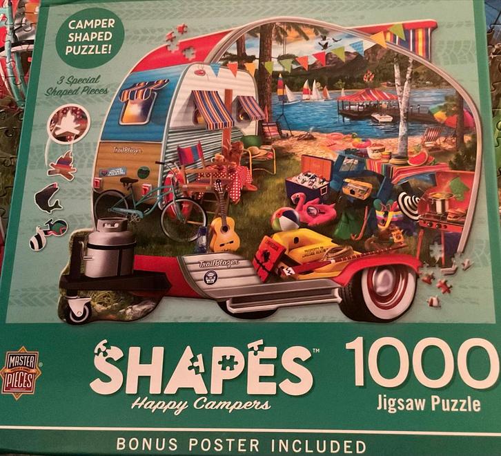 Happy Campers Puzzel 1000 stukjes, Hobby en Vrije tijd, Gezelschapsspellen | Bordspellen, Nieuw, Een of twee spelers, Reisspel
