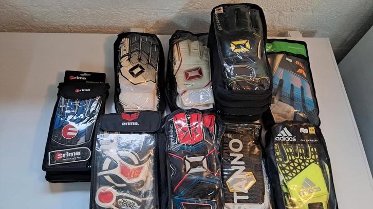 Keepershandschoenen - Diverse merken maat 9.5, Sport en Fitness, Voetbal, Nieuw, Handschoenen, Ophalen of Verzenden