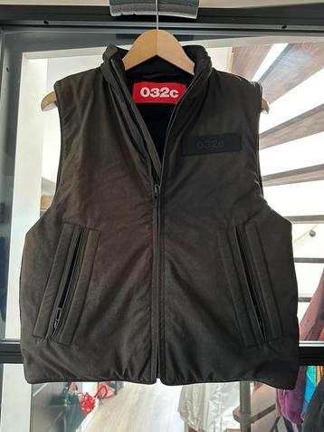 Weinig gedregen, mooie gevoerde bodywarmer van 032C maat M beschikbaar voor biedingen