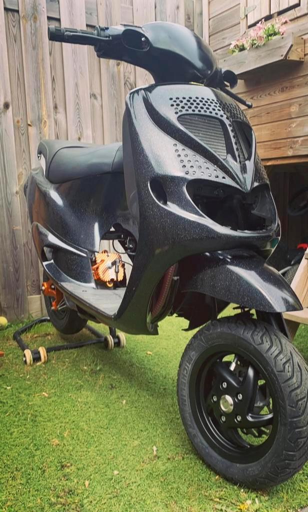 Circuit zip sp98 kappenset, Fietsen en Brommers, Brommeronderdelen | Scooters, Zo goed als nieuw, Piaggio, Kap, Ophalen of Verzenden