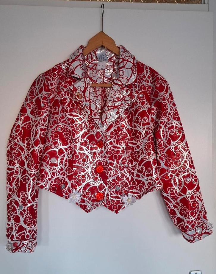 Carnavalsjas maat 38 rood zilver uniek, Kleding | Dames, Carnavalskleding en Feestkleding, Gedragen, Kleding, Carnaval, Maat 38/40 (M)