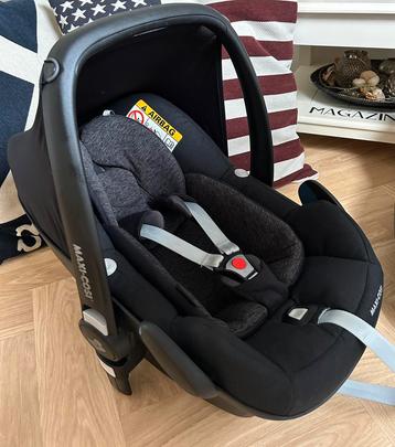 Maxi Cosi Pebble Pro I-Size, black beschikbaar voor biedingen