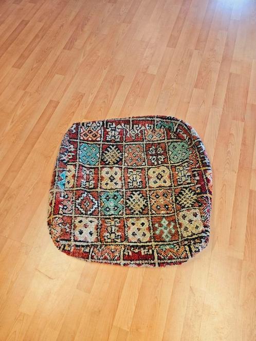 Handgeknoopte Berber Poef/Zitkussen. Prachtige kleuren 65x65, Huis en Inrichting, Banken | Voetenbanken en Poefen, Zo goed als nieuw