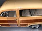 Ford Woody 1/18 - Nieuwstaat!, Hobby en Vrije tijd, Modelauto's | 1:18, Auto, Nieuw, Ophalen of Verzenden, D