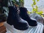 Bershka Zwarte Plateau Schoenen - Maat 40, Zwart, Lage of Enkellaarzen, Zo goed als nieuw, Bershka