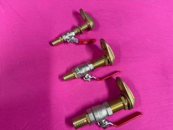 Nieuwe Messing vernikkelde kogelkranen beschikbaar voor biedingen