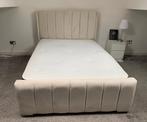 Luxe Panel Line bed met matras te koop  Verkrijgbaar in alle, Verzenden, Nieuw